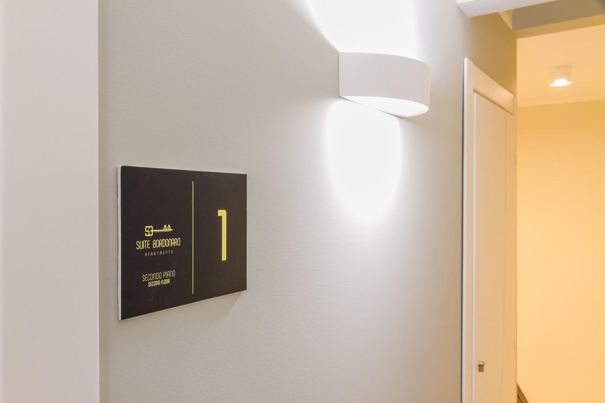 Suite Bordonaro Apartments Cefalù Esterno foto
